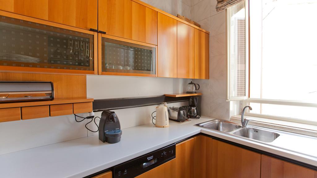 Rental In Rome - Fontana Di Trevi Penthouse المظهر الخارجي الصورة